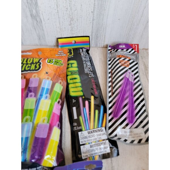 Halloween Light up bracelet glow sticks variety set accessory - Picture 4 of 9